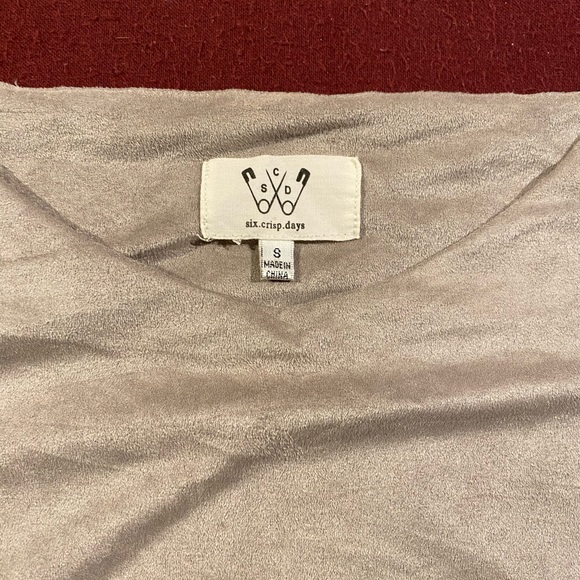 Mini grey velvet dress - Picture 3 of 3